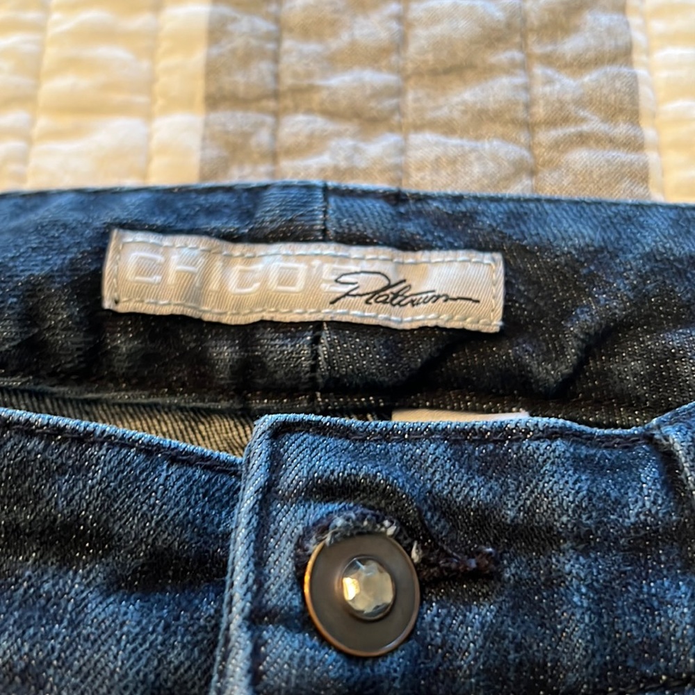 Chicos Platinum Boot Cut Jeans size .5